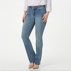 NYDJ Marilyn Straight Light Wash Button Fly Minimalist Bohemian Casual Jean 6